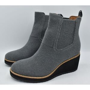 Sofft Womens Size 8 Eiley Grey Knit Water Resistant Platform Wedge Boots